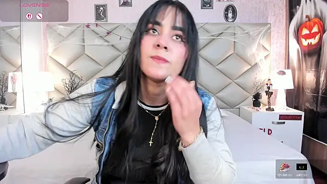 Brenda Garcia online show from 10.21.25