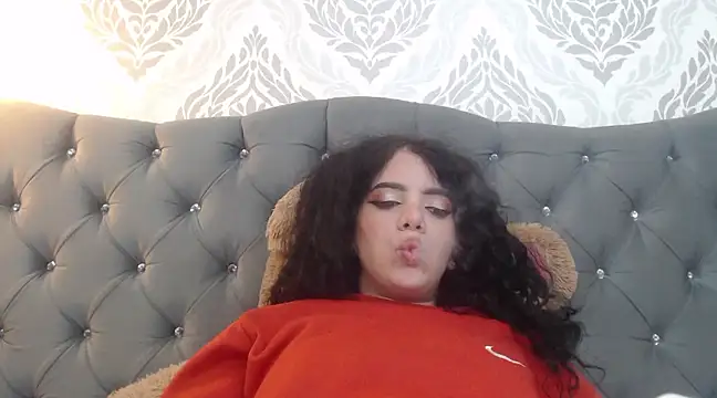 EmmaCowperr online show from 03.08.25