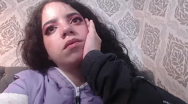 EmmaCowperr online show from 03.12.25