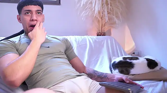 Josep Davies online show from 03.08.26