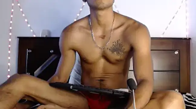 Snapshot of DanteSantoro chatting on 12.07.24 DanteSantoro online show from 12.07.24