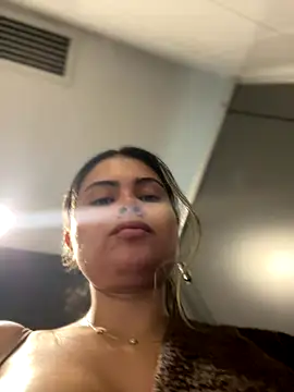 Snapshot of melanny10 chatting on 12.04.24 melanny10 online show from 12.04.24