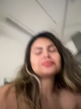 Snapshot of melanny10 chatting on 12.08.24 melanny10 online show from 12.08.24