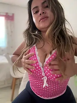 Snapshot of melanny10 chatting on 12.22.24 melanny10 online show from 12.22.24