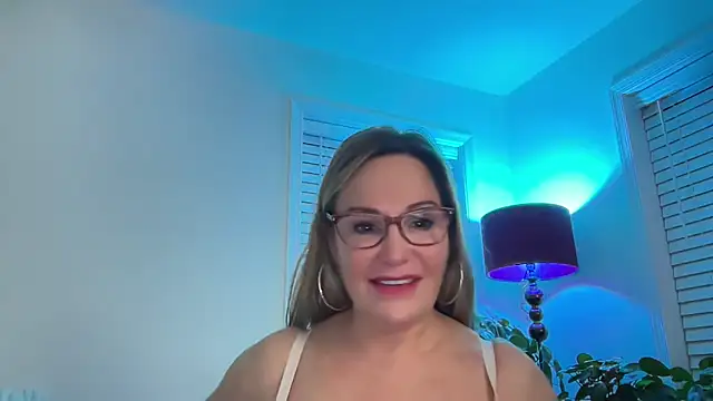 Milf Goddess online show from 12.21.25