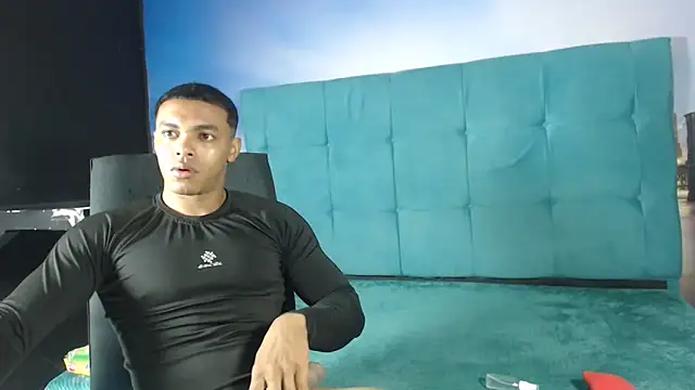 SexyBigCock01 online show from 11.04.25