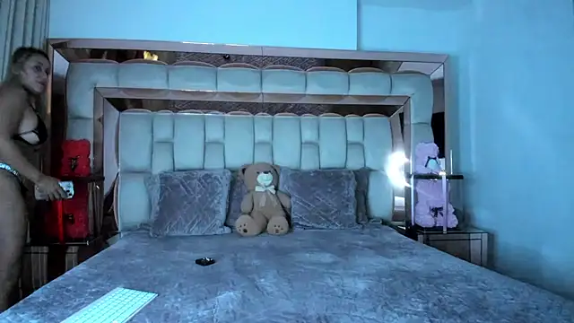 candy-sam28 online show from 11.22.25