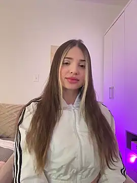 Ashleyjenner  online show from 03.10.26