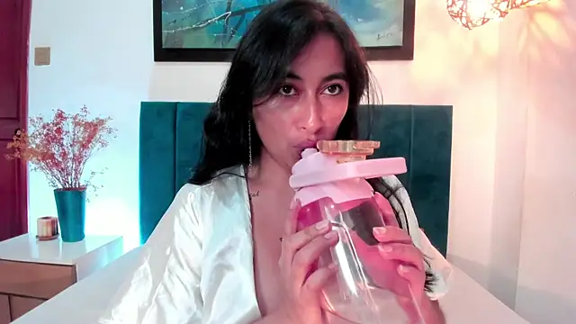 LisaHadwin online show from 02.20.25