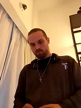 Snapshot of VitaminmanFL chatting on 12.22.24 VitaminmanFL online show from 12.22.24