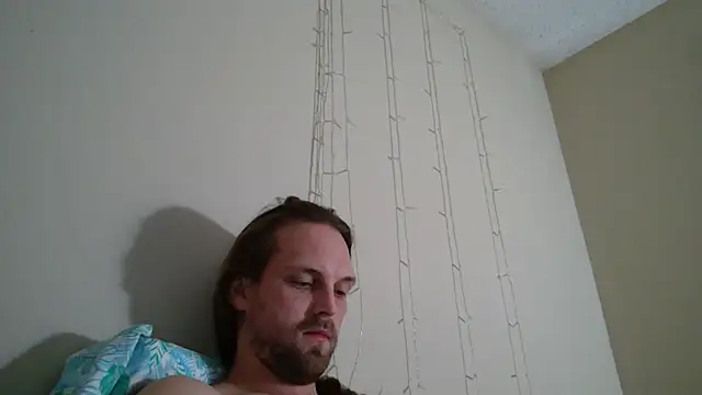 Snapshot of VitaminmanFL chatting on 12.24.24 VitaminmanFL online show from 12.24.24