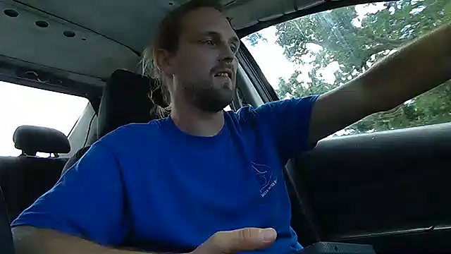 Snapshot of VitaminmanFL chatting on 09.15.25 VitaminmanFL online show from 09.15.25