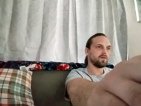 Snapshot of VitaminmanFL chatting on 09.16.25 VitaminmanFL online show from 09.16.25