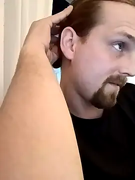 Snapshot of VitaminmanFL chatting on 11.09.25 VitaminmanFL online show from 11.09.25