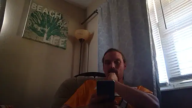 Snapshot of VitaminmanFL chatting on 11.15.25 VitaminmanFL online show from 11.15.25