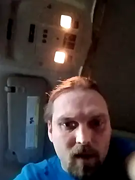 Snapshot of VitaminmanFL chatting on 11.18.25 VitaminmanFL online show from 11.18.25