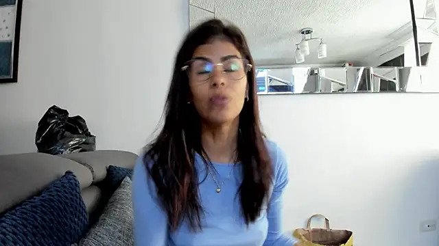 Snapshot of karlina_charlotte1 chatting on 03.03.25 karlina charlotte1 online show from 03.03.25