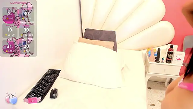 Vicky Freedom online show from 03.16.25