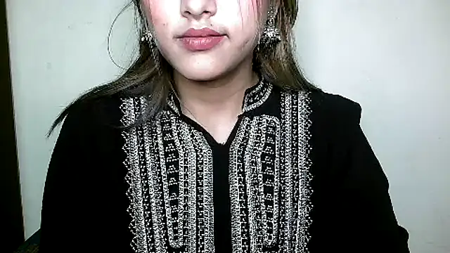 Snapshot of Princess_noorjahan chatting on 03.11.25 Princess noorjahan online show from 03.11.25