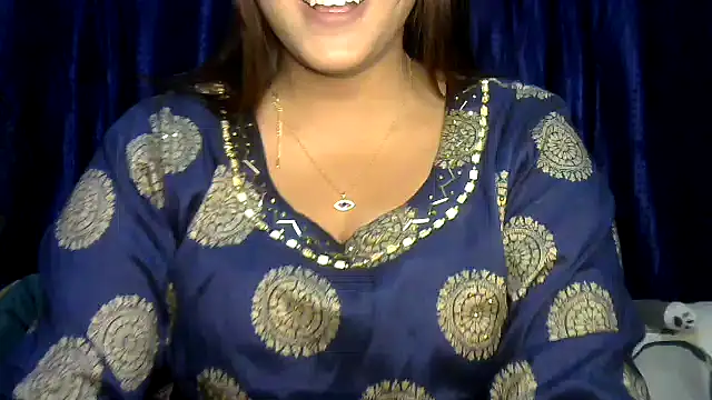 Snapshot of Princess_noorjahan chatting on 11.11.25 Princess noorjahan online show from 11.11.25
