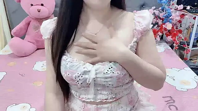 Snapshot of Funikio chatting on 03.20.26 Funikio online show from 03.20.26