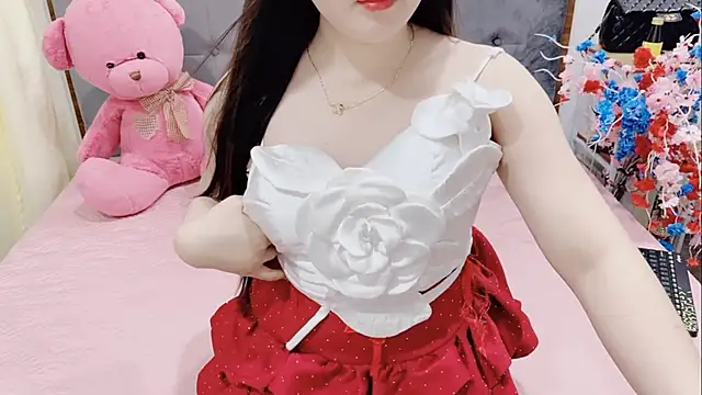 Snapshot of Funikio chatting on 03.27.26 Funikio online show from 03.27.26