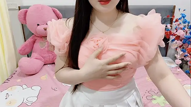 Snapshot of Funikio chatting on 04.05.26 Funikio online show from 04.05.26