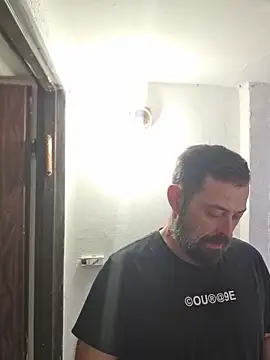 Snapshot of zefside42 chatting on 12.04.25 zefside42 online show from 12.04.25