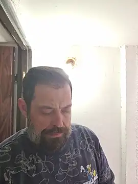 Snapshot of zefside42 chatting on 12.17.25 zefside42 online show from 12.17.25