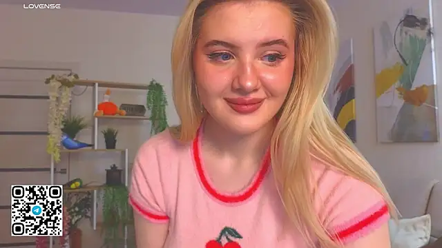 oliviabr0wn0 online show from 10.04.25