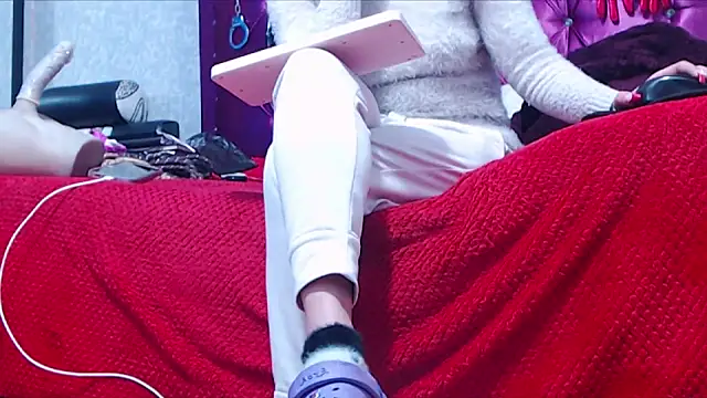 AyshaScott online show from 02.23.26