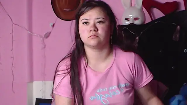 Snapshot of NikkiRous_ chatting on 01.20.25 NikkiRous online show from 01.20.25