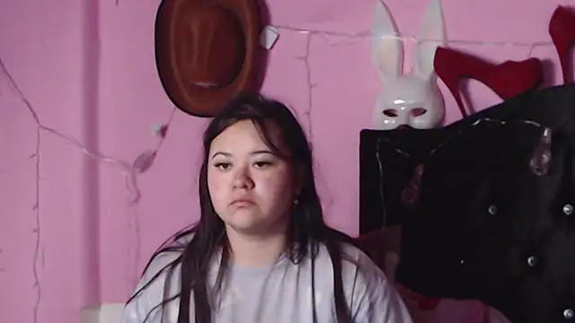 Snapshot of NikkiRous_ chatting on 01.22.25 NikkiRous online show from 01.22.25