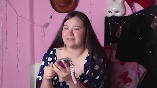 Snapshot of NikkiRous_ chatting on 01.24.25 NikkiRous online show from 01.24.25