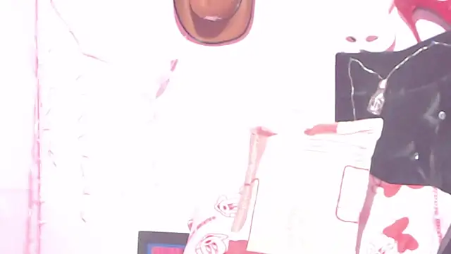 Snapshot of NikkiRous_ chatting on 01.27.25 NikkiRous online show from 01.27.25