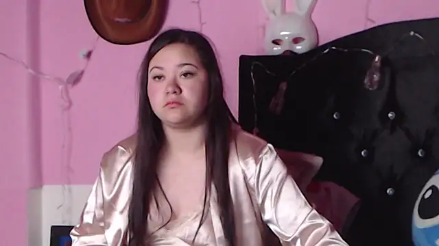 Snapshot of NikkiRous_ chatting on 02.01.25 NikkiRous online show from 02.01.25