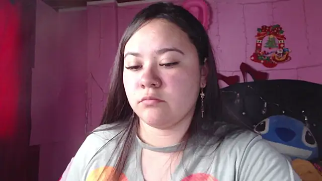 Snapshot of NikkiRous_ chatting on 02.05.25 NikkiRous online show from 02.05.25