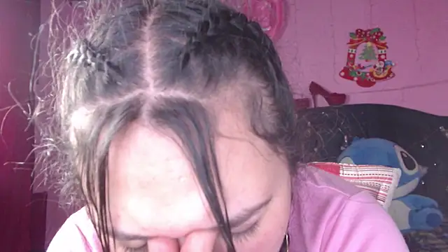 Snapshot of NikkiRous_ chatting on 02.10.25 NikkiRous online show from 02.10.25