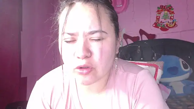 Snapshot of NikkiRous_ chatting on 02.15.25 NikkiRous online show from 02.15.25