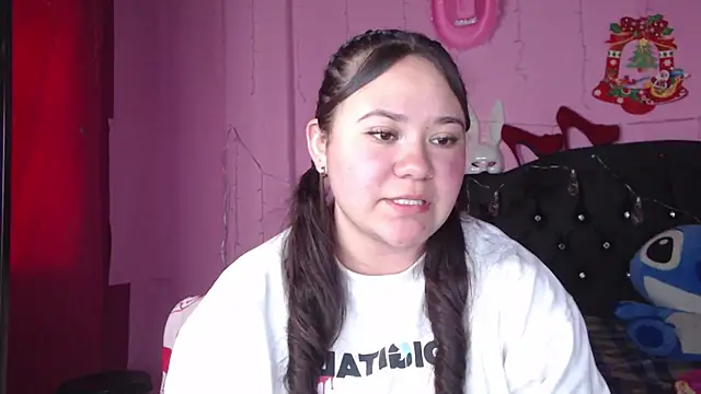 Snapshot of NikkiRous_ chatting on 02.22.25 NikkiRous online show from 02.22.25