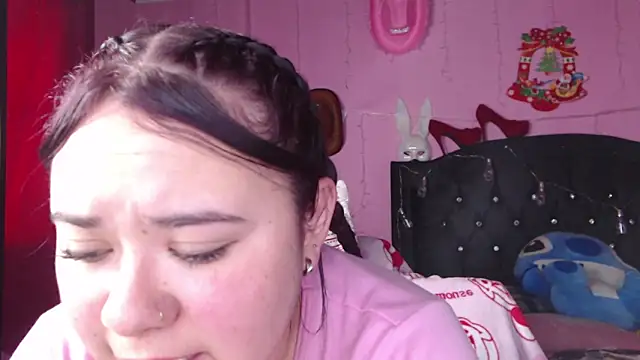 Snapshot of NikkiRous_ chatting on 03.14.25 NikkiRous online show from 03.14.25