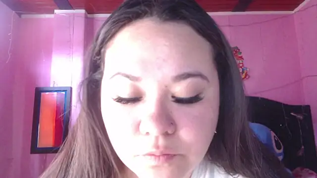 Snapshot of NikkiRous_ chatting on 09.08.25 NikkiRous online show from 09.08.25