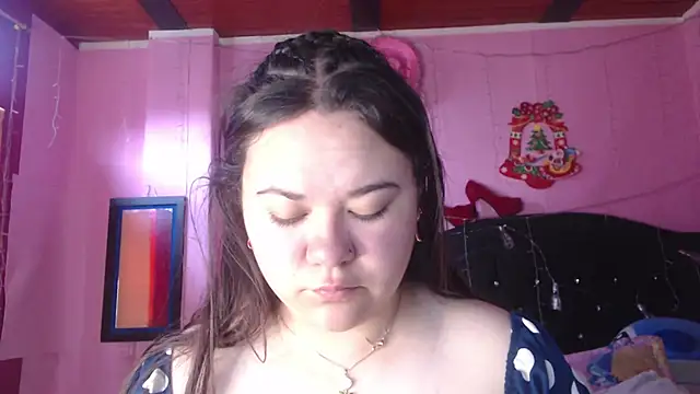 Snapshot of NikkiRous_ chatting on 09.11.25 NikkiRous online show from 09.11.25