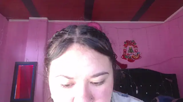 Snapshot of NikkiRous_ chatting on 09.19.25 NikkiRous online show from 09.19.25