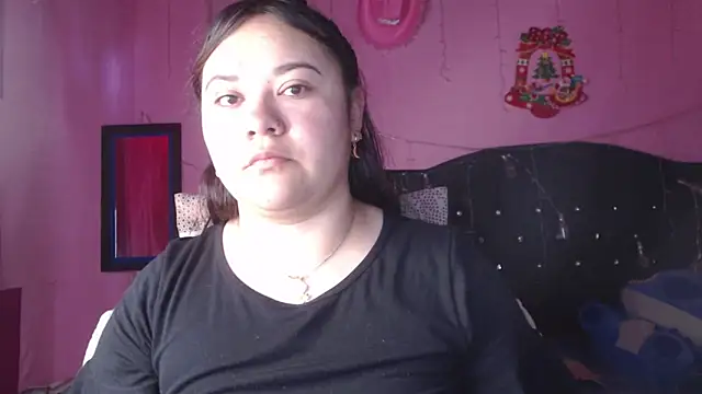 Snapshot of NikkiRous_ chatting on 09.22.25 NikkiRous online show from 09.22.25