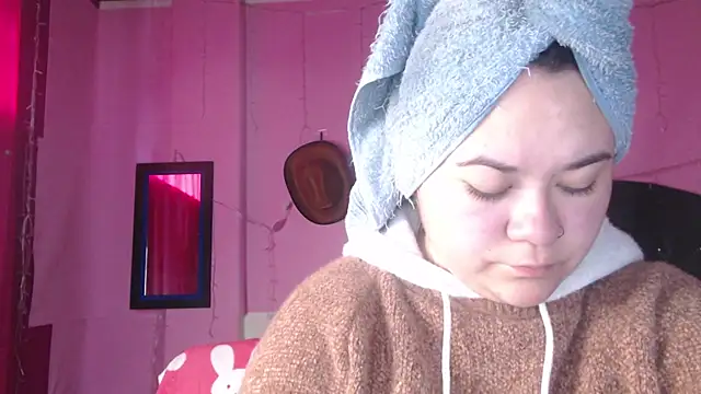 Snapshot of NikkiRous_ chatting on 10.25.25 NikkiRous online show from 10.25.25