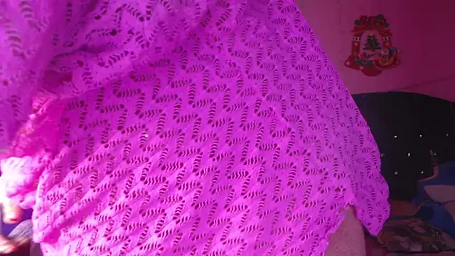 Snapshot of NikkiRous_ chatting on 10.31.25 NikkiRous online show from 10.31.25