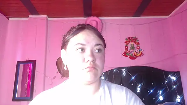 Snapshot of NikkiRous_ chatting on 11.14.25 NikkiRous online show from 11.14.25