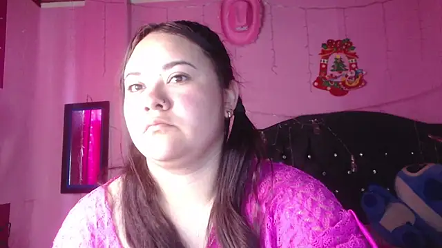 Snapshot of NikkiRous_ chatting on 11.30.25 NikkiRous online show from 11.30.25