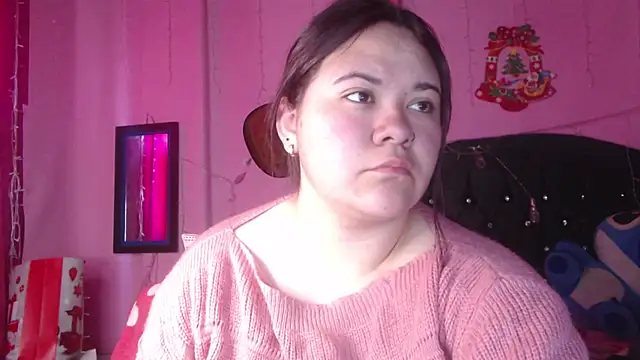 Snapshot of NikkiRous_ chatting on 12.01.25 NikkiRous online show from 12.01.25